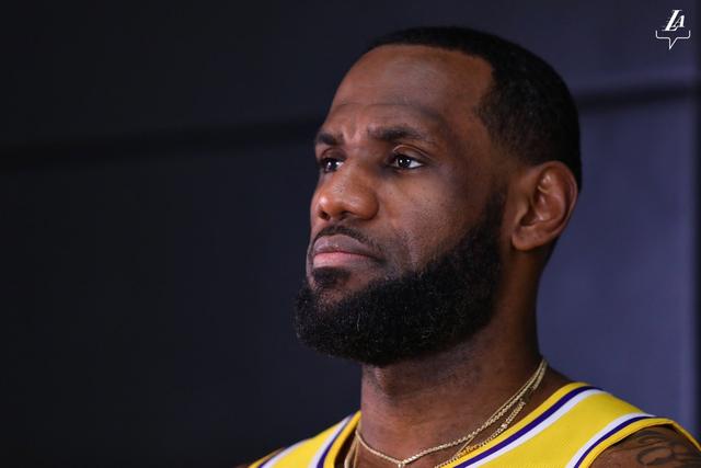 胡金秋35+13广厦2-1山西晋级八强 张宁23+8